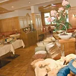 Hotel Pitztaler Hof
